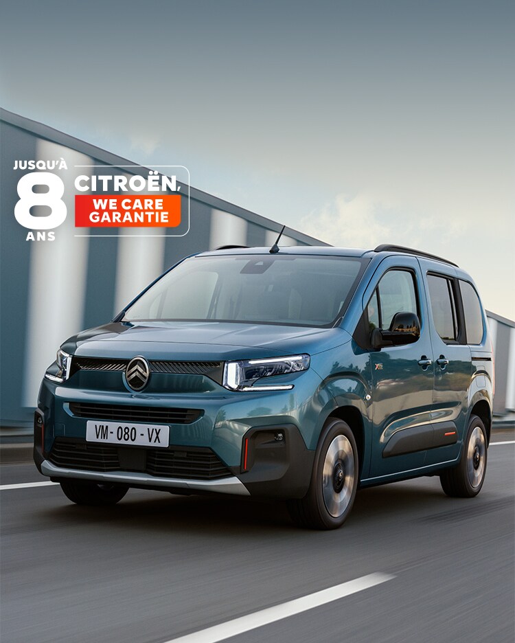 New ë-Berlingo on a highway