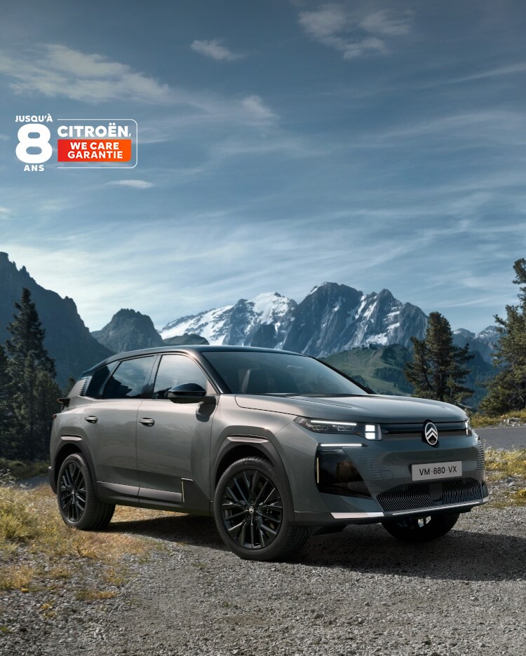 Vue 3/4 avant d'ë-C5 Aircross Platinium Grey, avec confort, technologies et design affirmé.