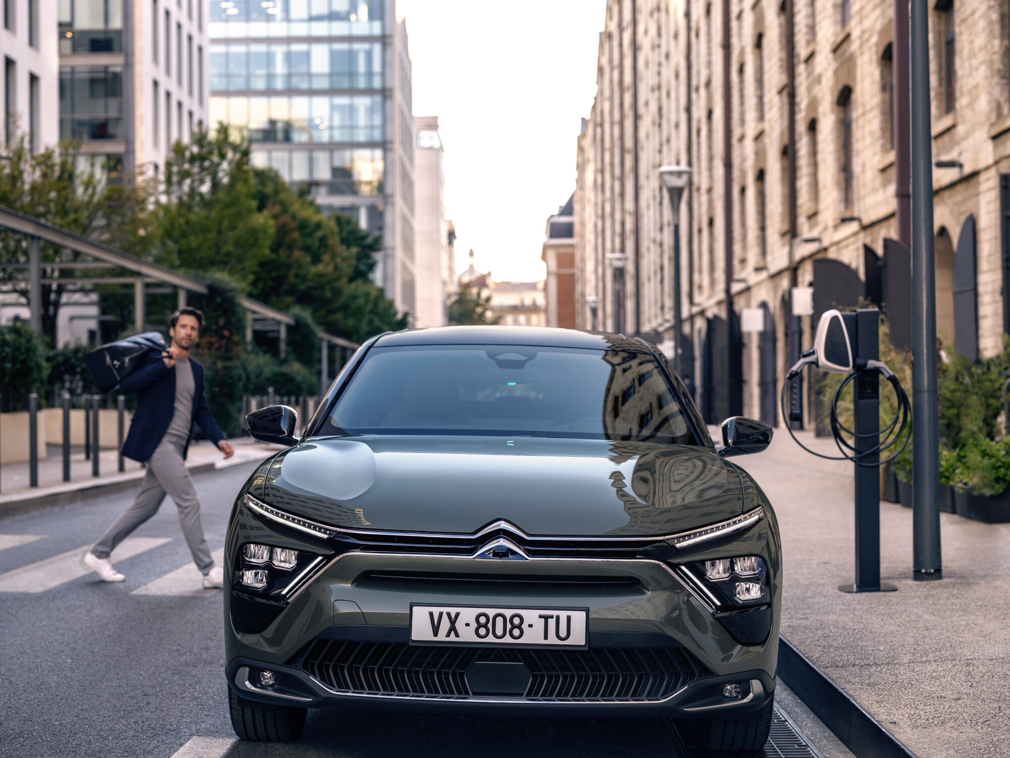 C5 X plug-in Hybrid charging
